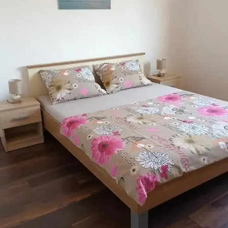 Apartment With Parking Space Mugeba, - 24342 Porec