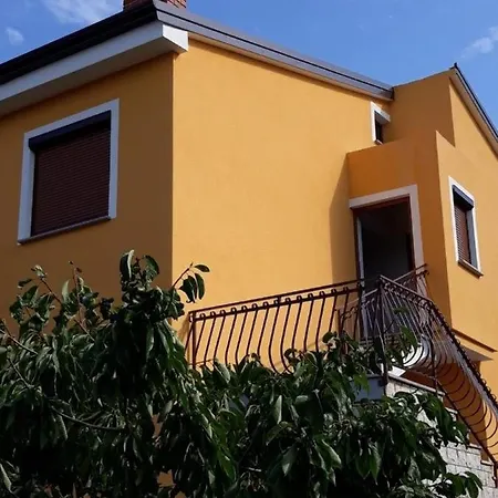 With Parking Space Mugeba, - 24342 Apartment *